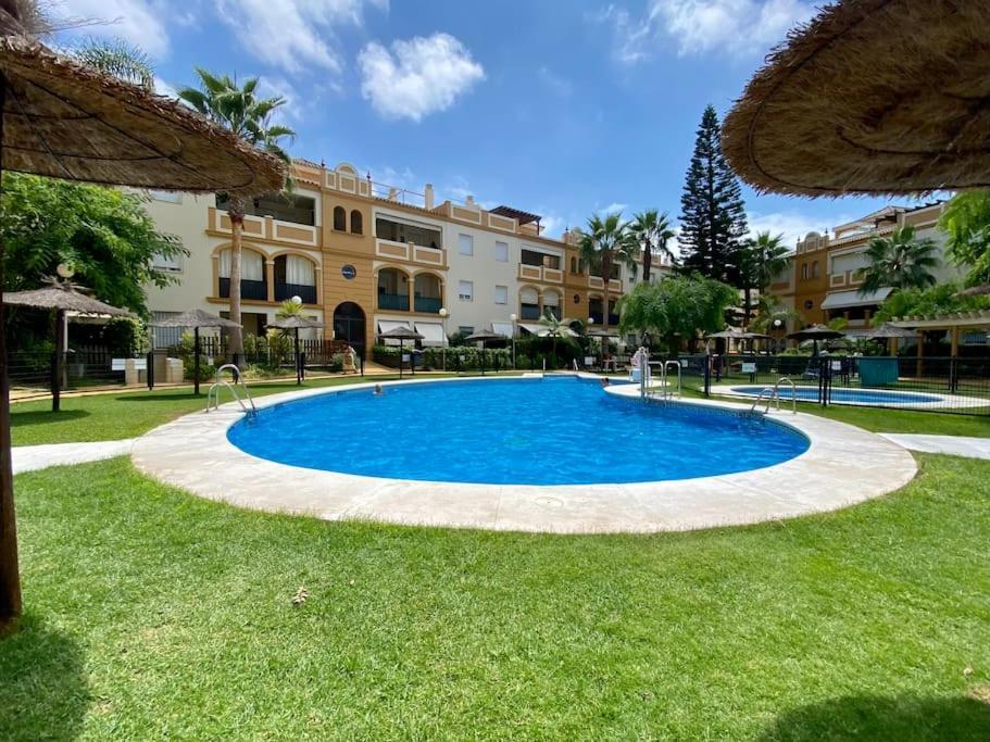 The Traveller's House Villa palacio Playa y piscina Cádiz Exterior foto